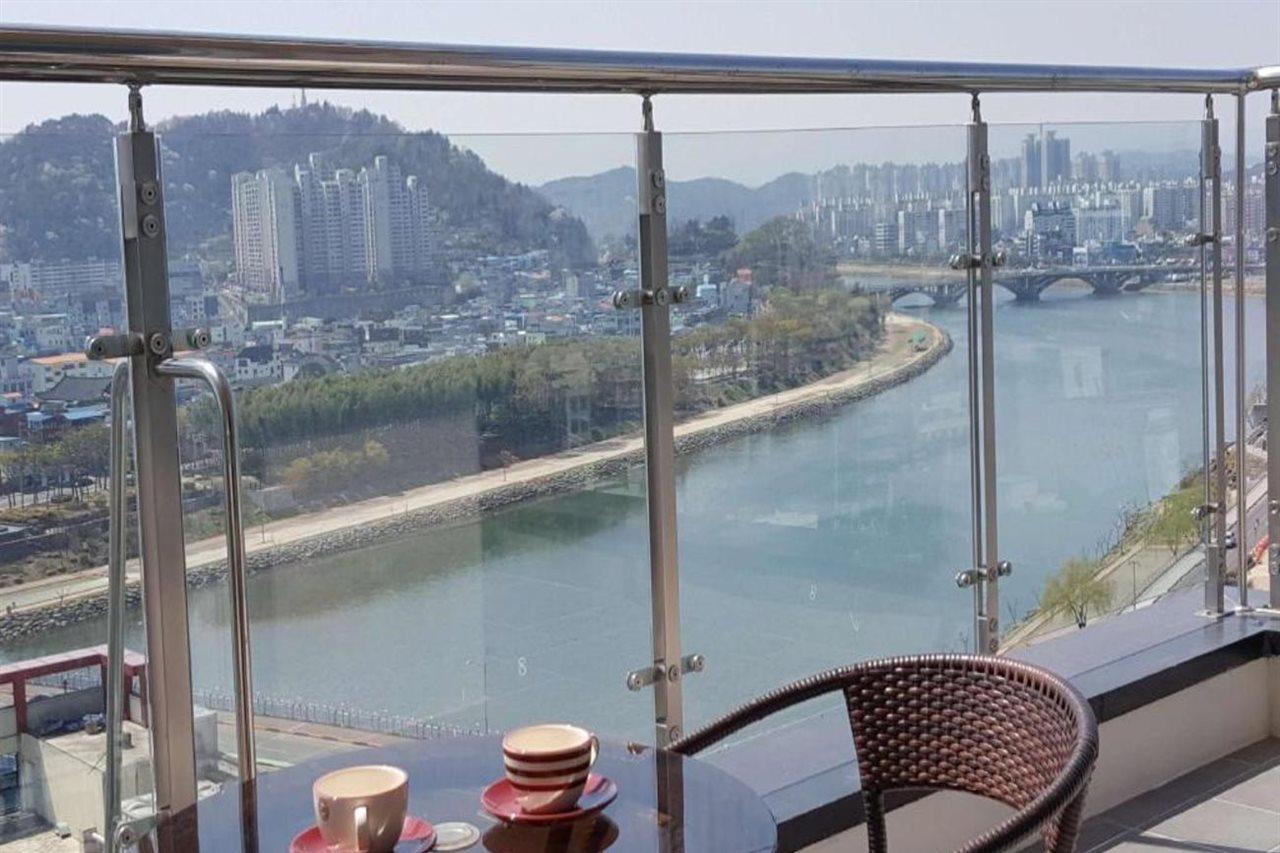 Golden Tulip Essential Namgang Hotel Jinju Ngoại thất bức ảnh