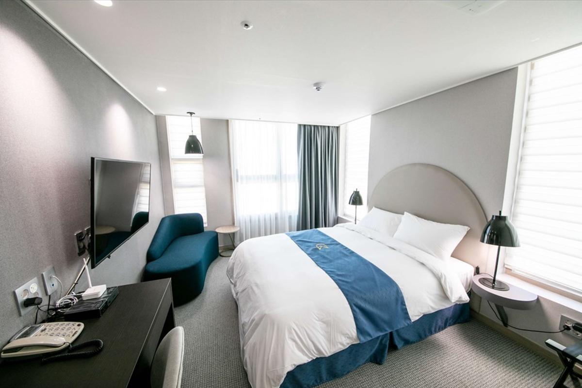 Golden Tulip Essential Namgang Hotel Jinju Ngoại thất bức ảnh