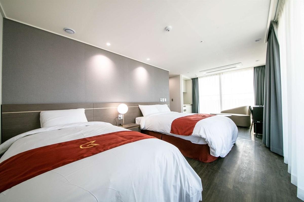 Golden Tulip Essential Namgang Hotel Jinju Ngoại thất bức ảnh