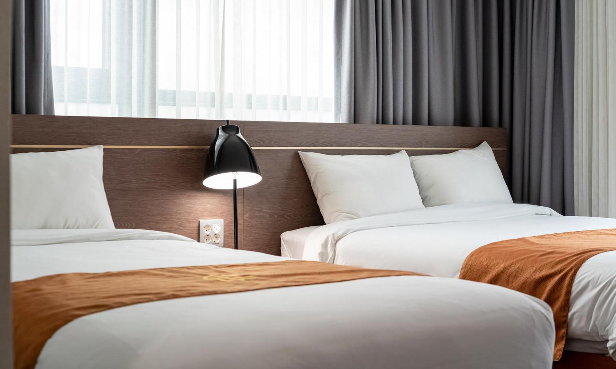 Golden Tulip Essential Namgang Hotel Jinju Ngoại thất bức ảnh