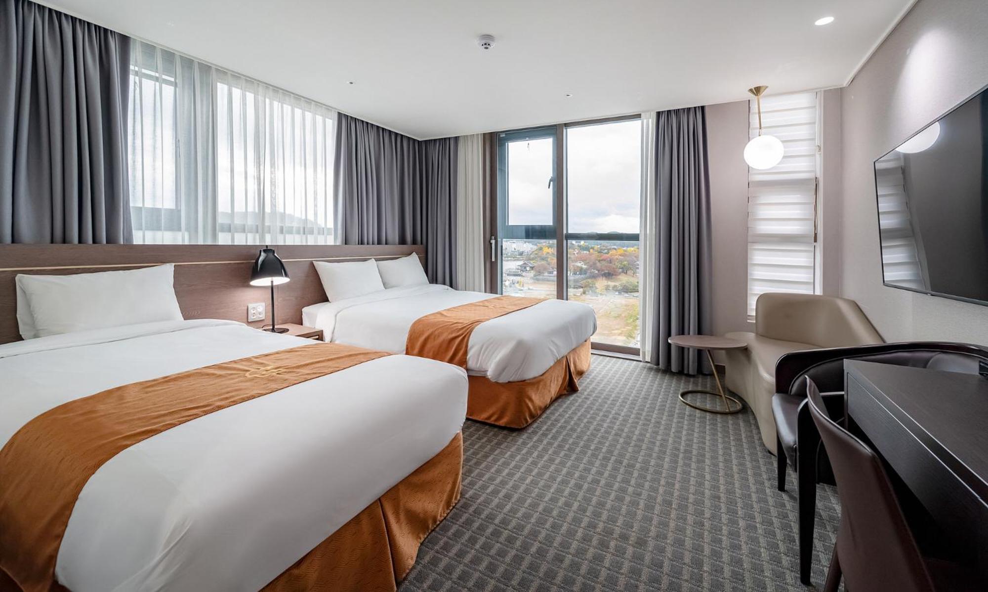 Golden Tulip Essential Namgang Hotel Jinju Ngoại thất bức ảnh