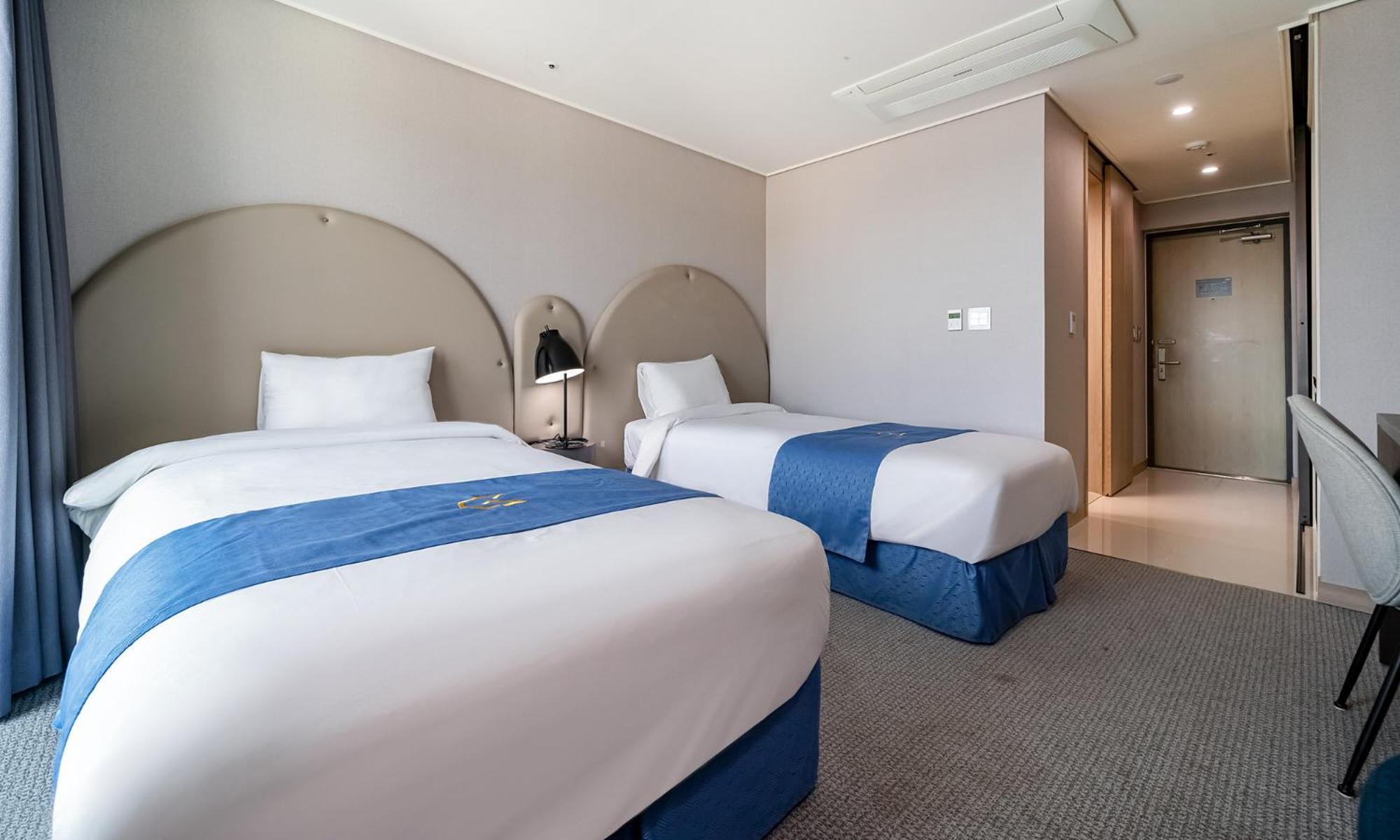 Golden Tulip Essential Namgang Hotel Jinju Ngoại thất bức ảnh